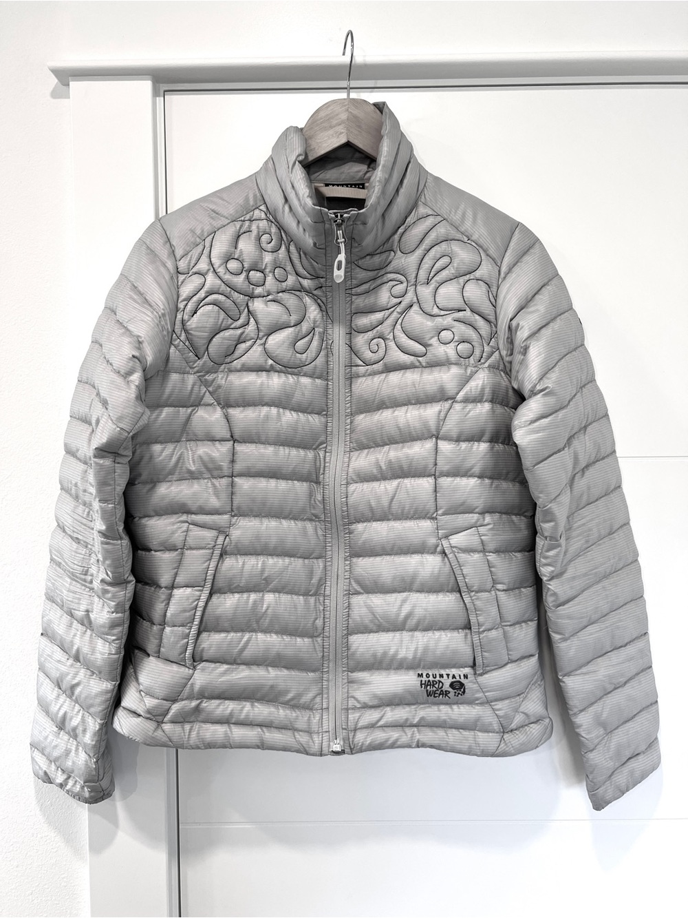 Mountain Hardwear Women's Quilted Packable Puffer Jacket, Silver Light Gray S